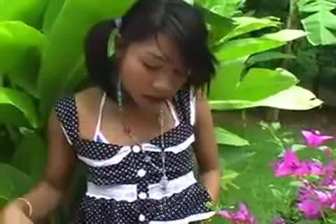 teen Ladyboy Show outside