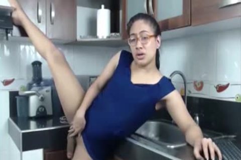latin chick ladyman biggest penis Jerking webcam
