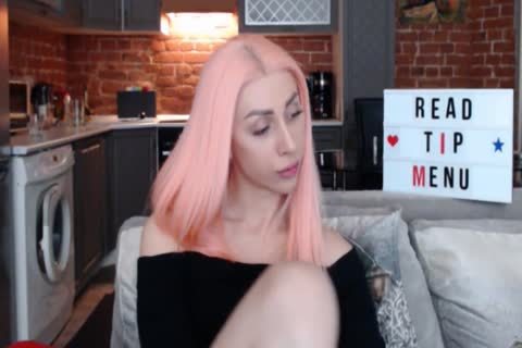 Cooking while pretty In A belt