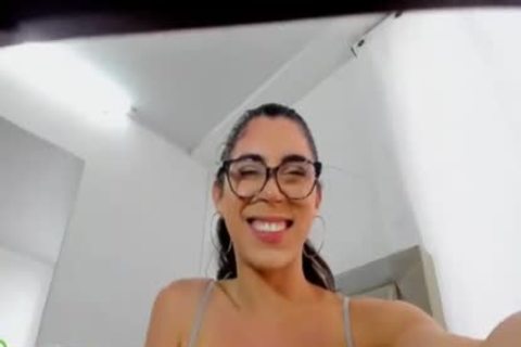 TS Cums In throat Followed By Second cum Fountain