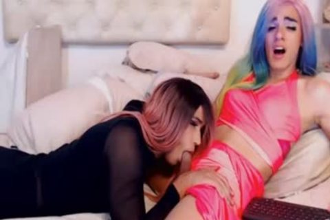 amateur tranny pair oral joy stimulation