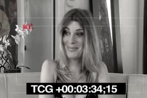 This pretty Trans Model cant get enough 10-Pounder