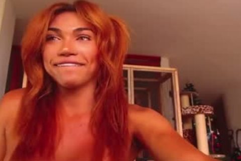 delicious Tanned Gurl