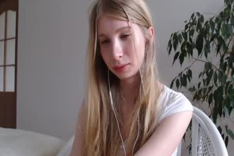 ideal sexy Polish TBabe Visceratio On cam Part 2