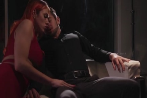 busty Ts Aspen Brooks acquires A Hard weenie Up Her Ts arsehole