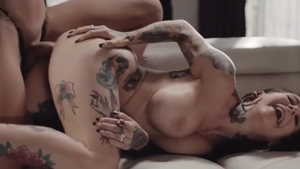 busty shelady Jade Venus plows throbbing pantoons Stepmom In painfully