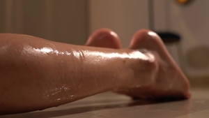 shelady Sensual Oil Tease????