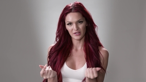 UP CLOSE: The Tranny Temptress' Masturbatory Confessions